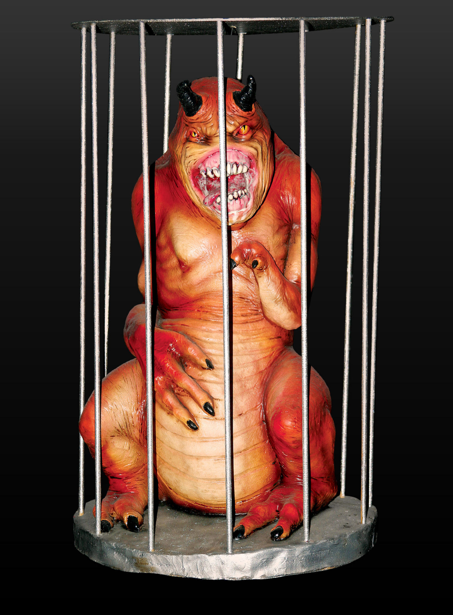 104318-daemon-halloweendekoration-demon-halloween-decoration-horror